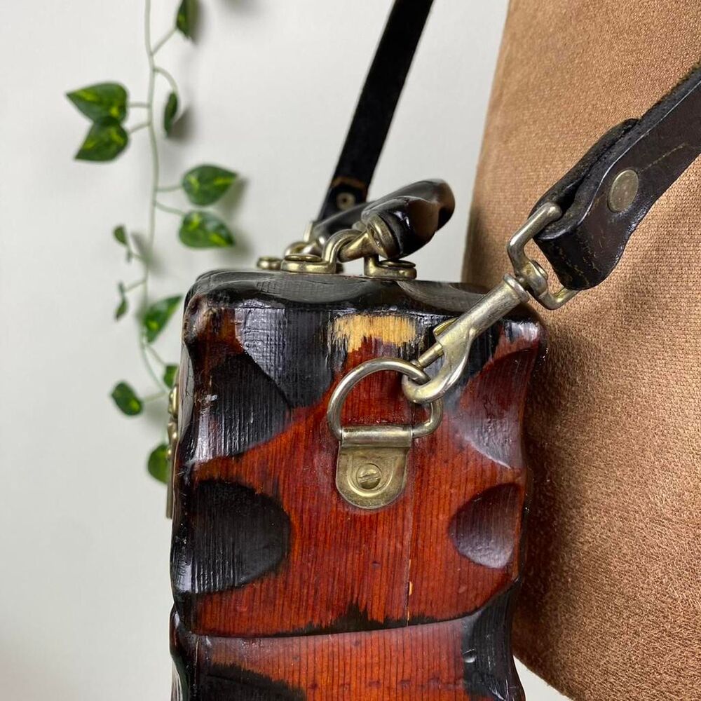 unique vintage Wooden box purse cherry red genuine leather strap 90s 80s carved - Picture 7 of 8